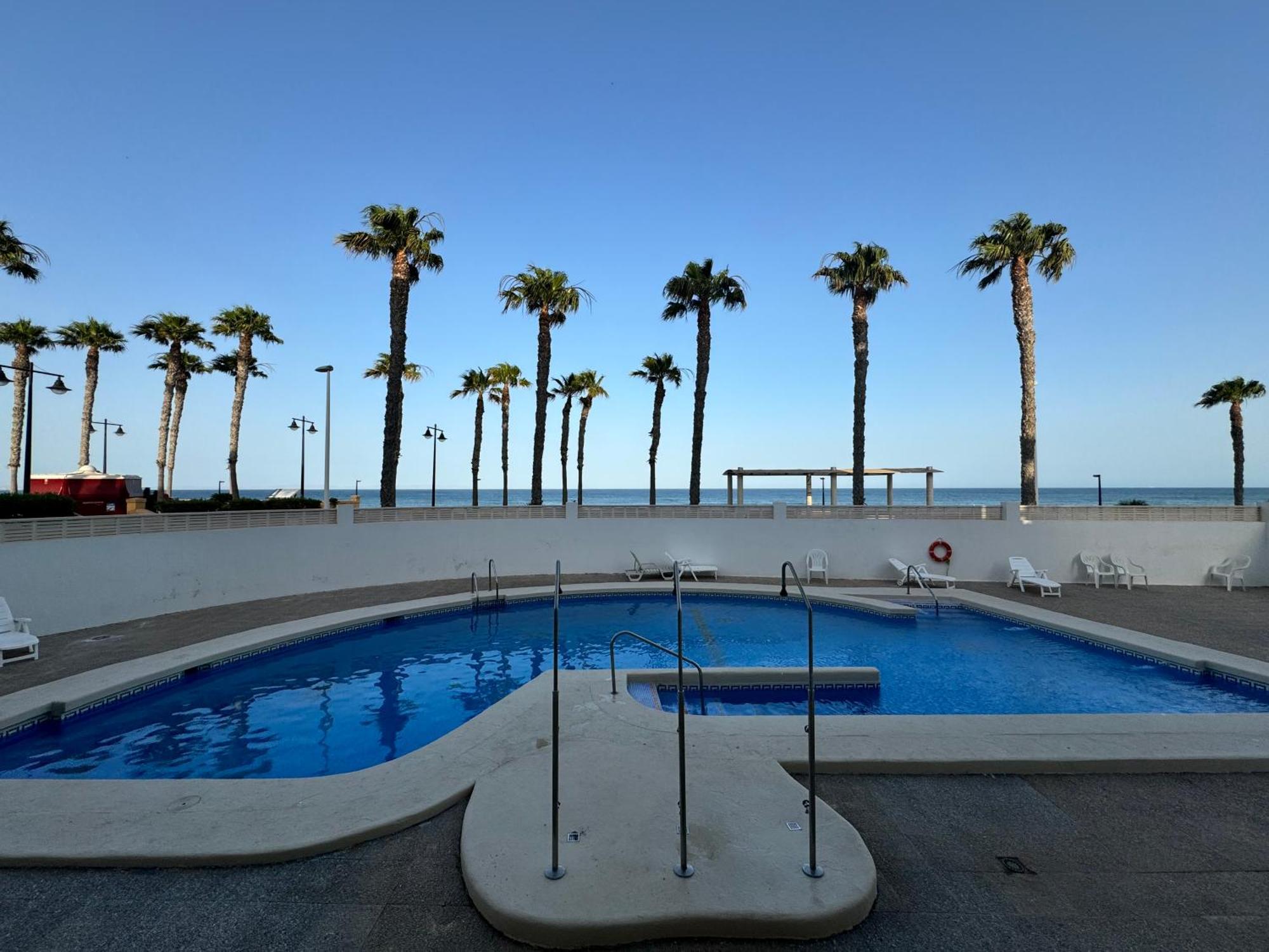 Apartamento En Primera Linea De Playa Roquetas de Mar Exterior foto